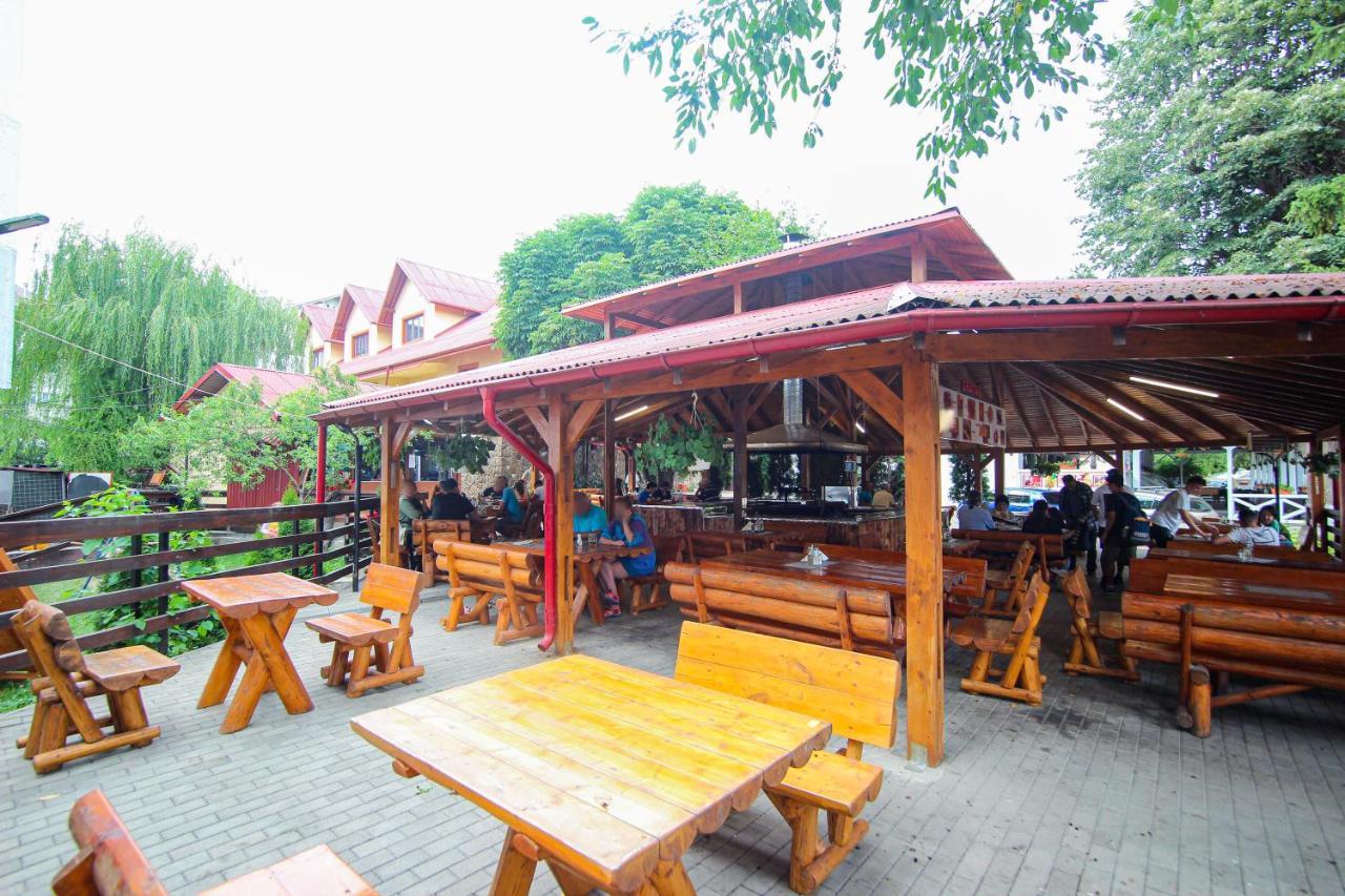 Teju Hotels Slanic Exterior photo