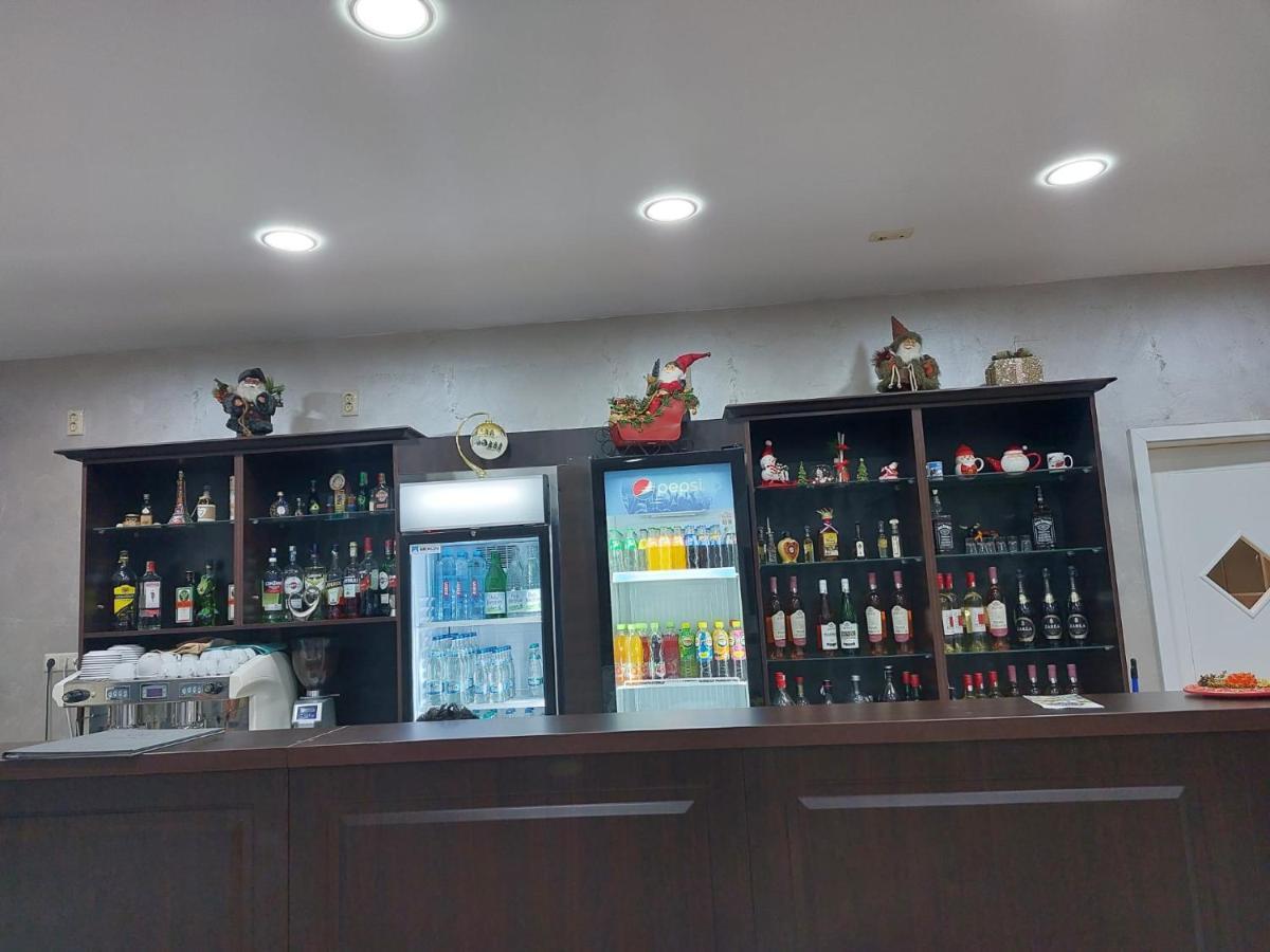 Teju Hotels Slanic Exterior photo